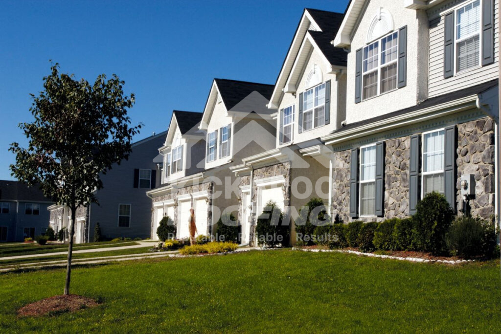 Who’s Responsible For Roof-Related Water Damage In Condos: Owners Or The Hoa? Water damage in condos